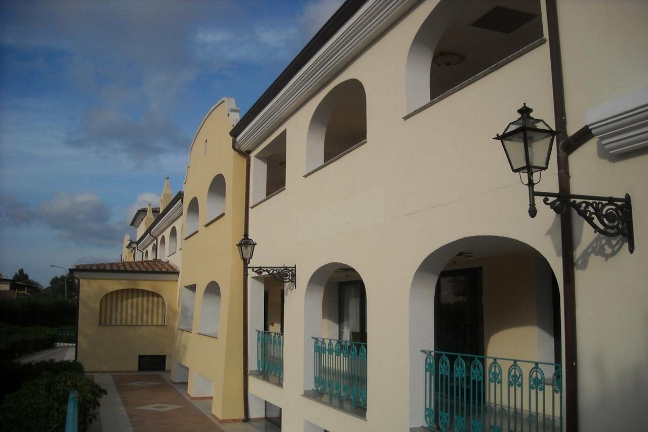 Residence Il Borgo Orosei Exterior photo